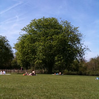 Clissold Park - Parks Near Me - London, XGL Clissold Park - Parks Near Me - London, XGL