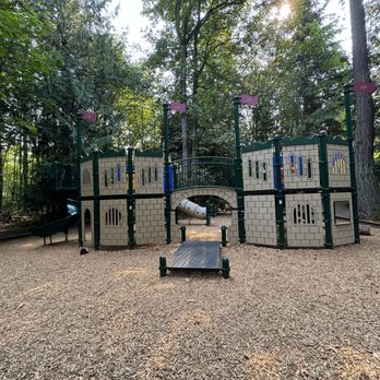 Deane's Children Park - Castle playground - Parks Near Me - Mercer Island, Washington Deane's Children Park - Castle playground - Parks Near Me - Mercer Island, Washington