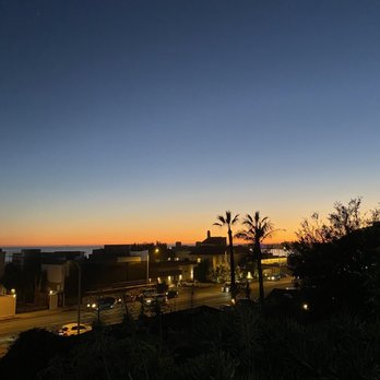 Malibu Cigar Lounge - a view of a city at night - Tobacco Shops Near Me - Malibu, California Malibu Cigar Lounge - a view of a city at night - Tobacco Shops Near Me - Malibu, California
