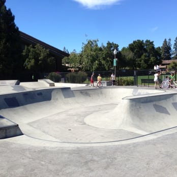 Burgess Skate Park - Skate Parks Near Me - Menlo Park, California