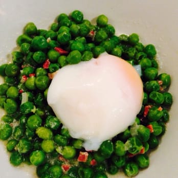 My Veg - Guisantes con huevo - Mediterranean Near Me - Madrid, M