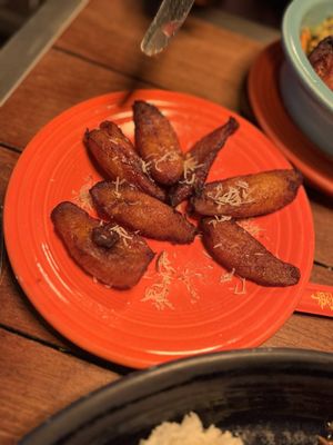 Hula's Island Grill by null