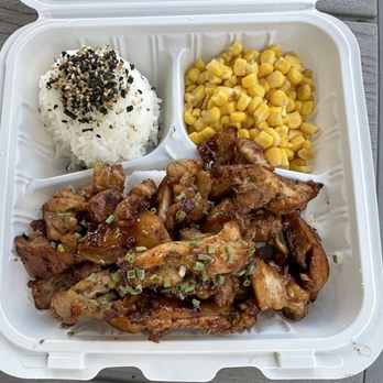 Trydis BBQ - chicken, rice, and corn - Food Trucks Near Me - Honolulu, Hawaii Trydis BBQ - chicken, rice, and corn - Food Trucks Near Me - Honolulu, Hawaii