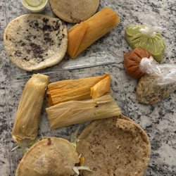 Amanecer Market - Tamales, gorditas, and pupusas with cabbage/sauces