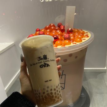 FIFTYLAN Union Square - Golden Oolong Milk Tea - Bubble Tea Near Me - New York, New York FIFTYLAN Union Square - Golden Oolong Milk Tea - Bubble Tea Near Me - New York, New York