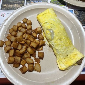 Joanne’s Beachside Cafe - Veggie omelet with home fries (I would skip the home fries) - American Near Me - Cape Canaveral, Florida