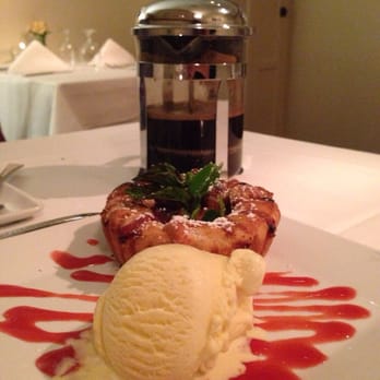 Fin - Strawberry rhubarb tart with homemade vanilla bean ice cream - Seafood Near Me - Dennis, Massachusetts Fin - Strawberry rhubarb tart with homemade vanilla bean ice cream - Seafood Near Me - Dennis, Massachusetts