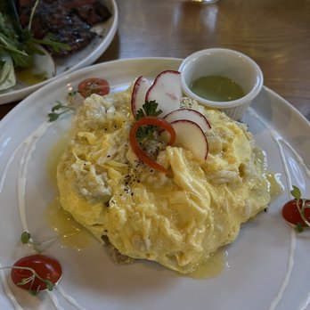 Di Fiora - Dungeness Crab Fried Rice - Asian Fusion Near Me - Seattle, Washington Di Fiora - Dungeness Crab Fried Rice - Asian Fusion Near Me - Seattle, Washington