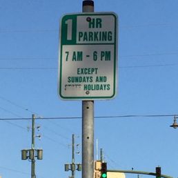 Street parking hours if you decide to park on the main street Street parking hours if you decide to park on the main street