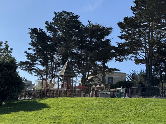 Alamo Square Park by null