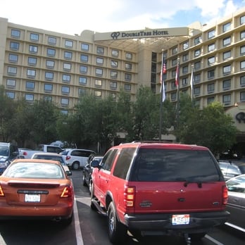 DoubleTree by Hilton Hotel Denver - Hotels Near Me - Denver, Colorado DoubleTree by Hilton Hotel Denver - Hotels Near Me - Denver, Colorado