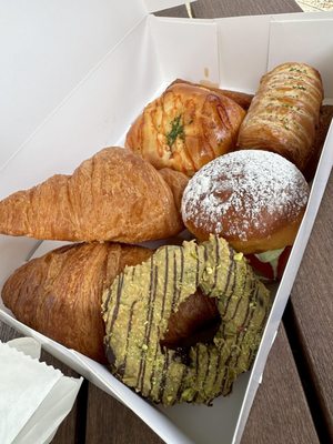 Paris Baguette by null