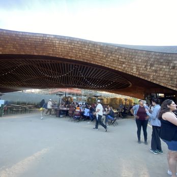 Drake’s: The Barn - Breweries Near Me - West Sacramento, California Drake’s: The Barn - Breweries Near Me - West Sacramento, California