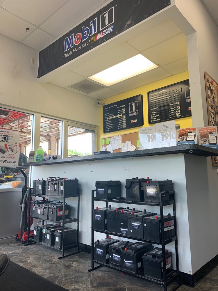 OIL DEPOT 15 Photos & 53 Reviews Auto Repair 1910 S Washington St