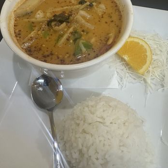 Family Thai Restaurant - Red curry with seafood - Thai Near Me - Tulsa, Oklahoma