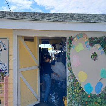 Watercolor Cafe - Outside - Coffee & Tea Near Me - Mackinac Island, Michigan Watercolor Cafe - Outside - Coffee & Tea Near Me - Mackinac Island, Michigan