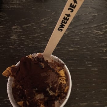 Sweet Jesus - Mocha crunch - Desserts Near Me - Toronto, Ontario