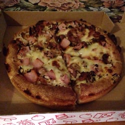 Aussies Pizza Cafe Kingaroy - The Aussie jackaroo steak mushroom onion crispy bacon. Sensational