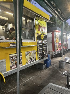 Taqueria Los Regios| Food Truck by null