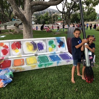 Glendora Community Church - Art Camp photo op - Churches Near Me - Glendora, California