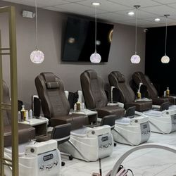 Spa chairs decor 2