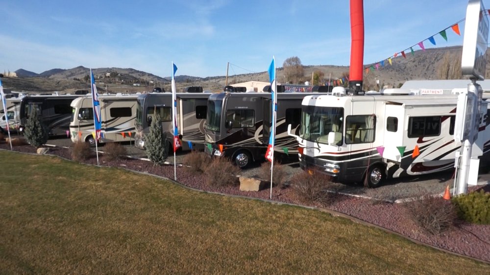 COURTESY RV Updated October 2024 14 Reviews 2751 Washburn Way