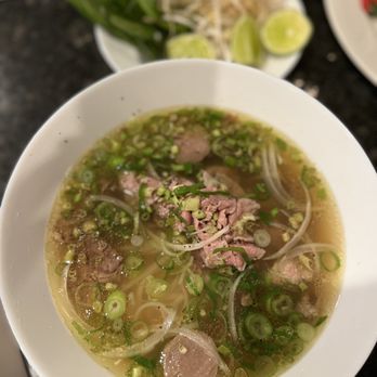 Dalat Cafe - Beef Noodles Soup - Vietnamese Near Me - Oslo, 03 Dalat Cafe - Beef Noodles Soup - Vietnamese Near Me - Oslo, 03