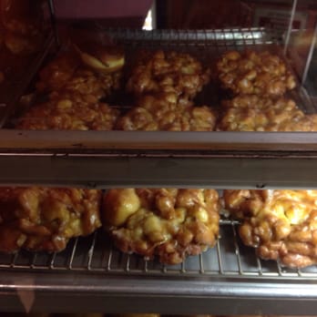 Monarch Donuts - 4:30 am. Made it! And picked up some extra for my co-workers :-) - Donuts Near Me - Arcadia, California Monarch Donuts - 4:30 am. Made it! And picked up some extra for my co-workers :-) - Donuts Near Me - Arcadia, California