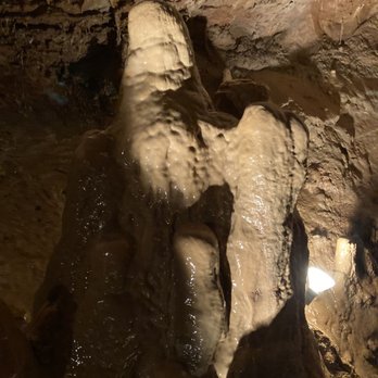 Cosmic Cavern - Tours Near Me - Berryville, Arkansas