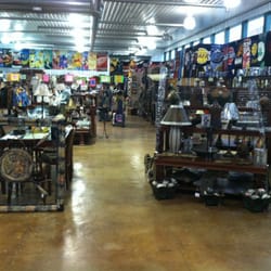 All That Jazz - cool shop that has everything blankets,sheets, Nepal hoodies, purses, home decor, dresses, etc. you won't be disappoint