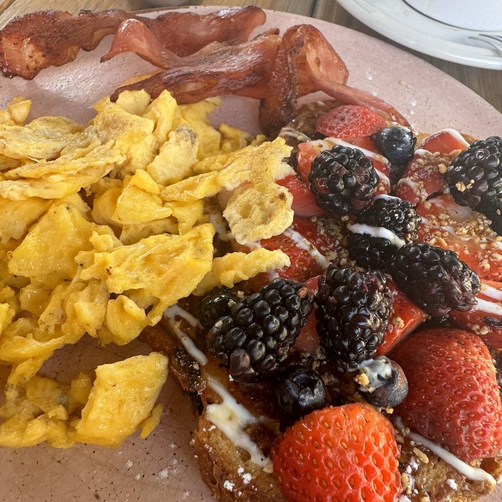La Buena Vida - French Toast - Breakfast & Brunch Near Me - Colima, COL
