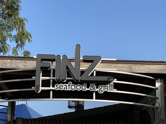 Finz Salem by null