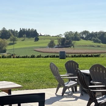 Setter Ridge Vineyards - A beautiful serene landscape looking out over the vineyard from the patio. - Wineries Near Me - Kutztown, Pennsylvania Setter Ridge Vineyards - A beautiful serene landscape looking out over the vineyard from the patio. - Wineries Near Me - Kutztown, Pennsylvania