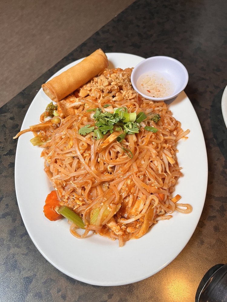 CHILIES THAI CUISINE Updated May 2024 10 Photos & 23 Reviews