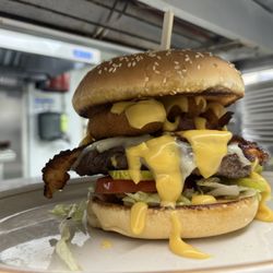 Golden West Restaurant & Casino - Jalapeno popper burger