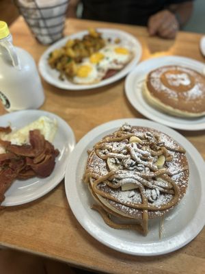 Brownstone Pancake Factory (Englewood Cliffs, NJ) by null