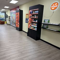 Misfits Dispensary - Displays