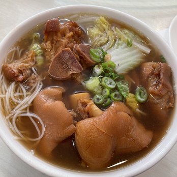 Fung Wong - Breakfast Special - Pig Feet with Vermicelli and HK Milk Tea 2/22/23 - Chinese Near Me - San Francisco, California Fung Wong - Breakfast Special - Pig Feet with Vermicelli and HK Milk Tea 2/22/23 - Chinese Near Me - San Francisco, California
