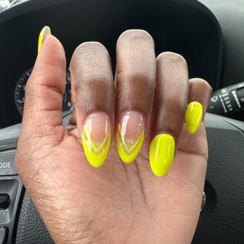 GARDEN CITY NAIL SPA - Updated November 2024 - 26 Photos & 29 Reviews - 40 Sockanosset Cross Rd