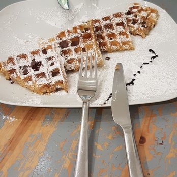 Dat Waffelhuus - Cafes Near Me - Plön, SH