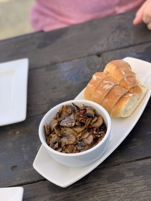 Food Truck Adobe Guadalupe by null