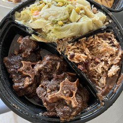 Sweet Royalty Grill - Oxtails with Steam Vegetables and rice and peas