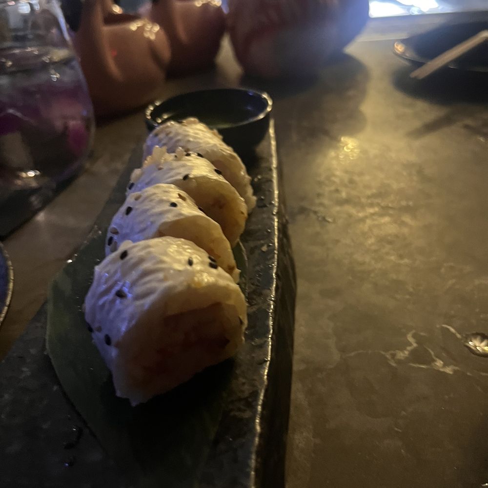 Salvaje - Dinimite truffle roll - Japanese Near Me - Miami, Florida Salvaje - Dinimite truffle roll - Japanese Near Me - Miami, Florida