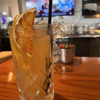 Sonoma Valley Farmhouse  - Spicy Paloma - American Near Me - Sonoma, California