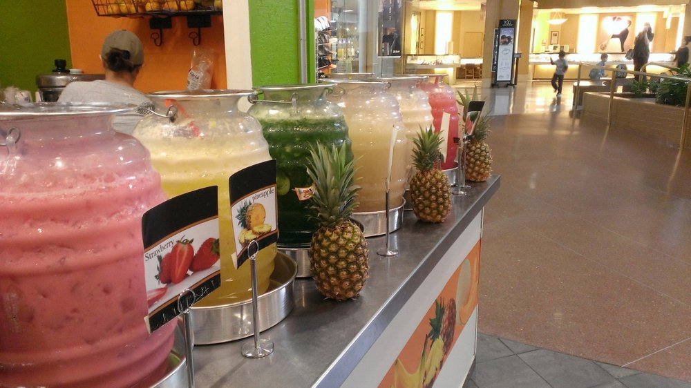 Bella Fruit and Drinks Logo