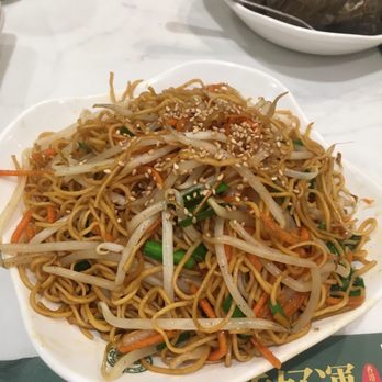 Tim Ho Wan - Noodles, too much bean sprouts - Dim Sum Near Me - Irvine, California