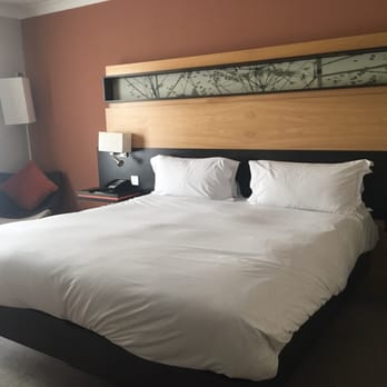Hilton Dublin - King size room - Hotels Near Me - Dublin, D