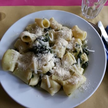 Ombra - Cannelloni pecorino e Cavolo nero - Italian Near Me - London, XGL