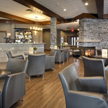Le Cellier du Roi - Côté bistro et foyer - French Near Me - Bromont, Quebec Le Cellier du Roi - Côté bistro et foyer - French Near Me - Bromont, Quebec