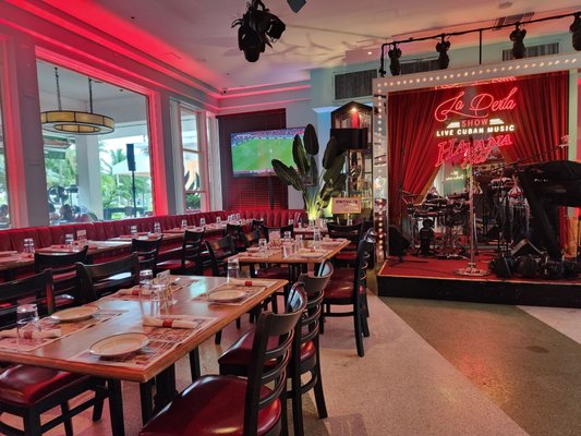 Havana 1957 | Ocean Drive (940) | Cuban Cuisine by null